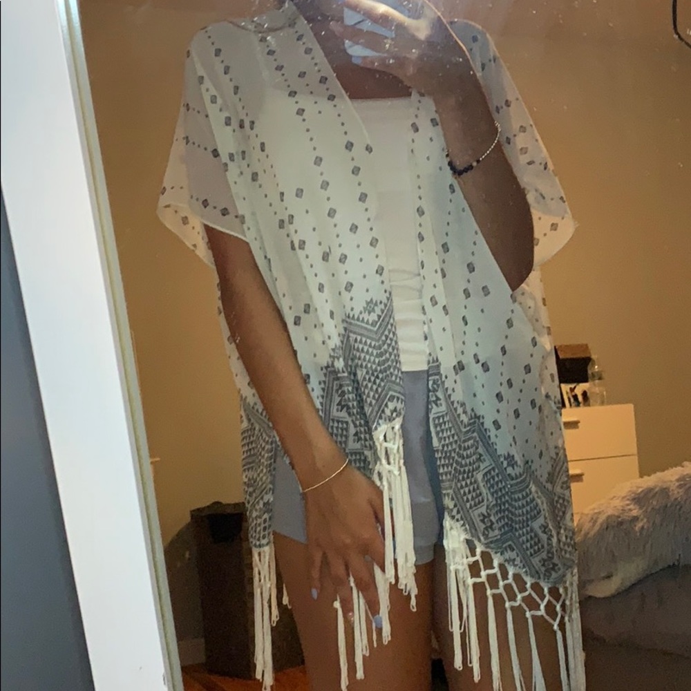 White patterned kimono